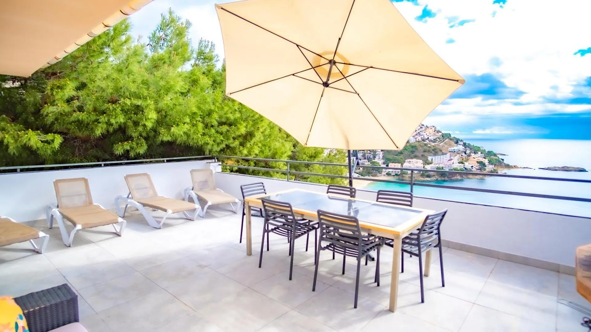 Casdanna Beachfront Roses - Canyelles Petites Apartment