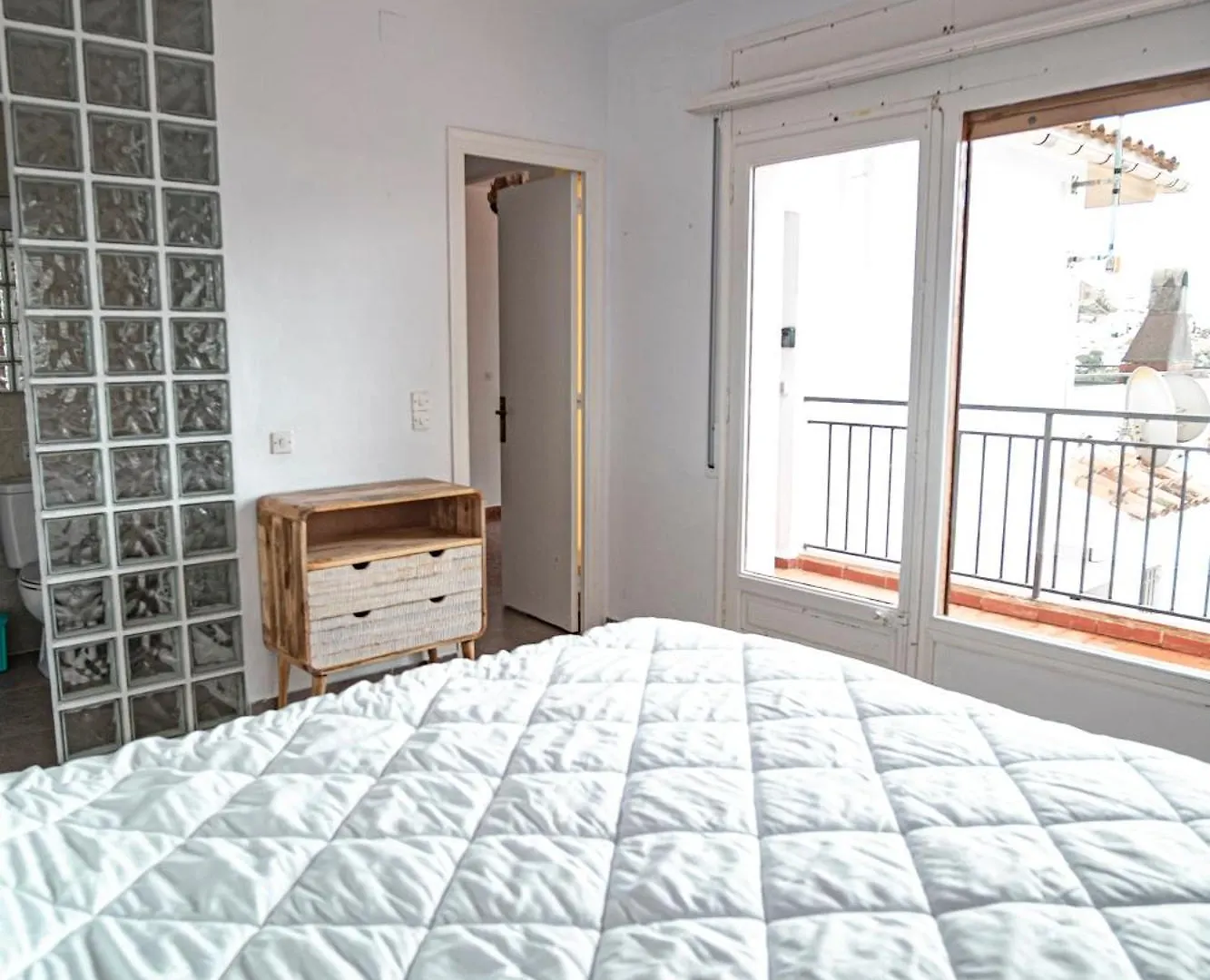 Casdanna Beachfront Roses - Canyelles Petites Apartment Spain