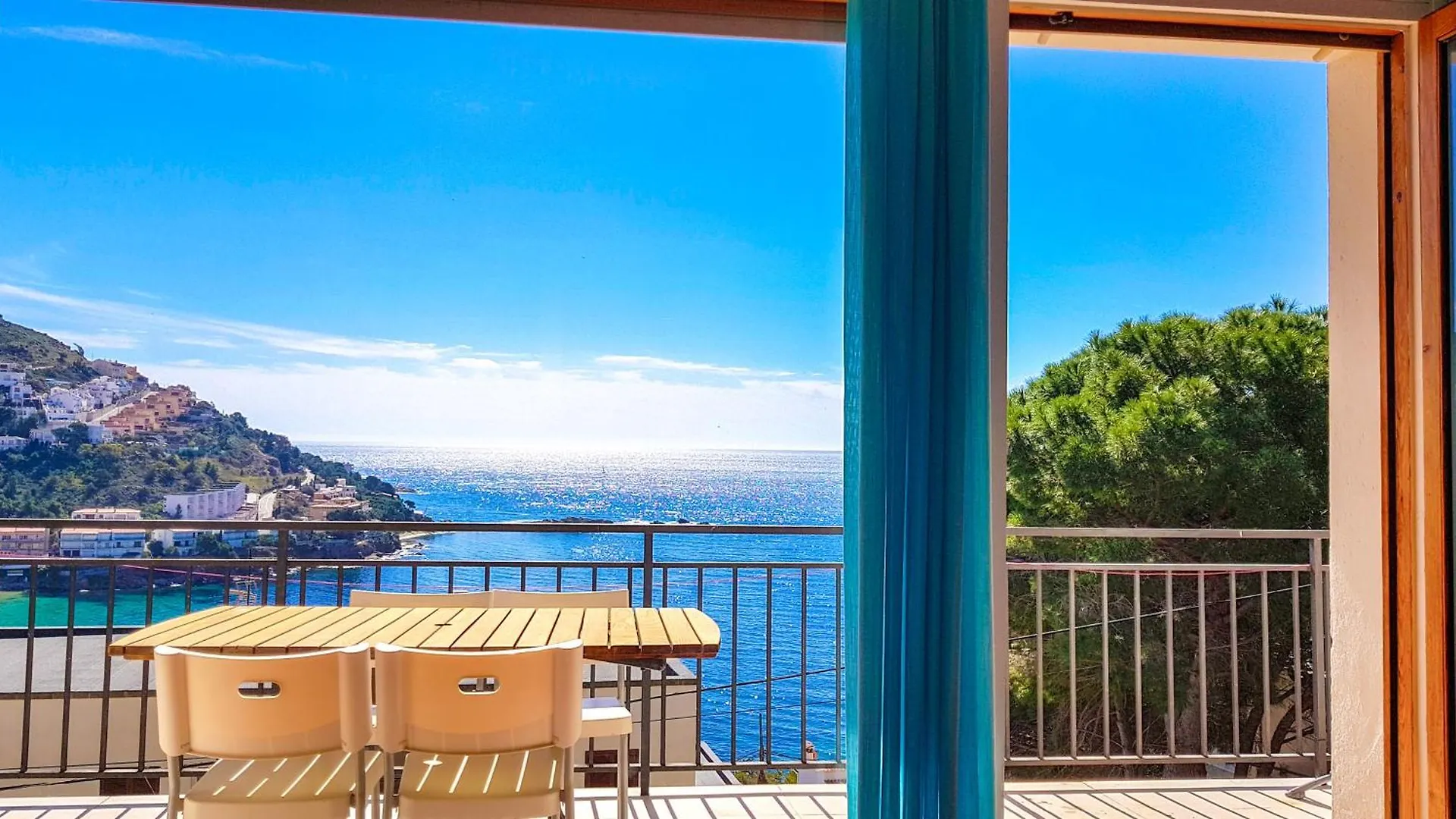 Casdanna Beachfront Roses - Canyelles Petites Apartment