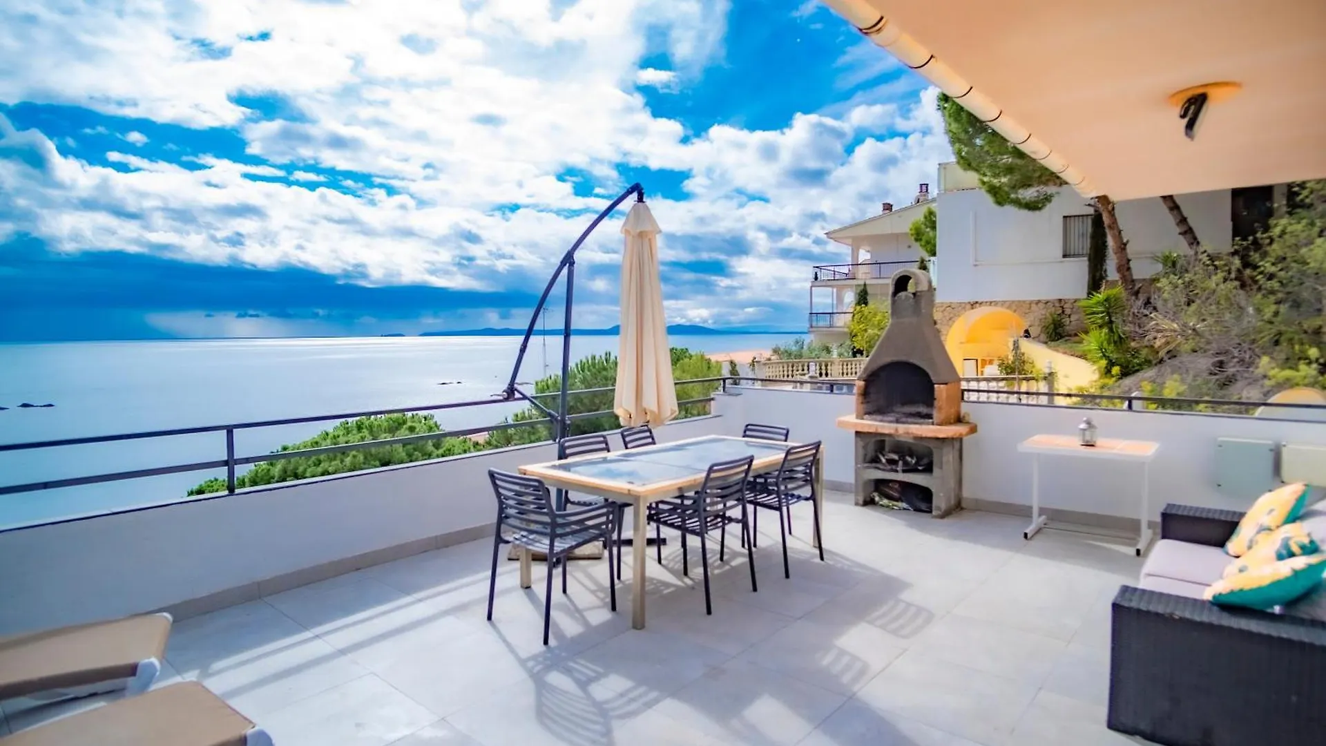Casdanna Beachfront Roses - Canyelles Petites Apartment