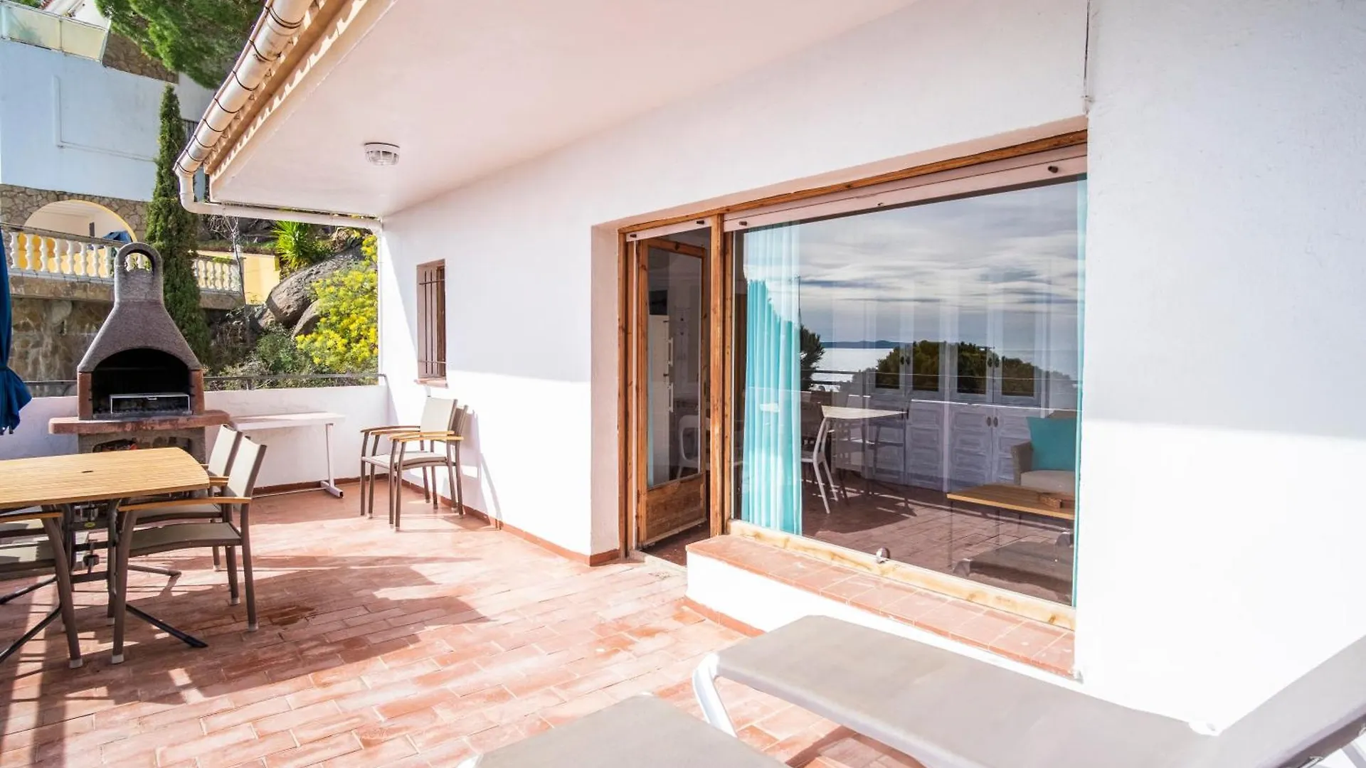 Casdanna Beachfront Roses - Canyelles Petites Apartment Spain